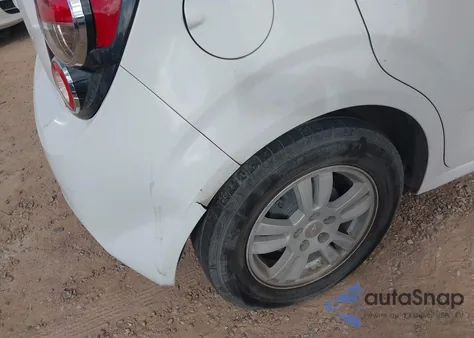 2014 Chevrolet Sonic Lt Auto z USA, uszkodzony, nr VIN 1G1JC6SH1E4239955